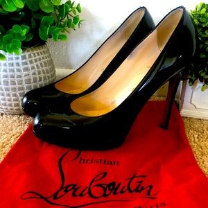 ❤️ Christian Louboutin Bianca ❤️Gloss black 38 1/2